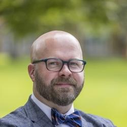 Headshot of Andrew Wells