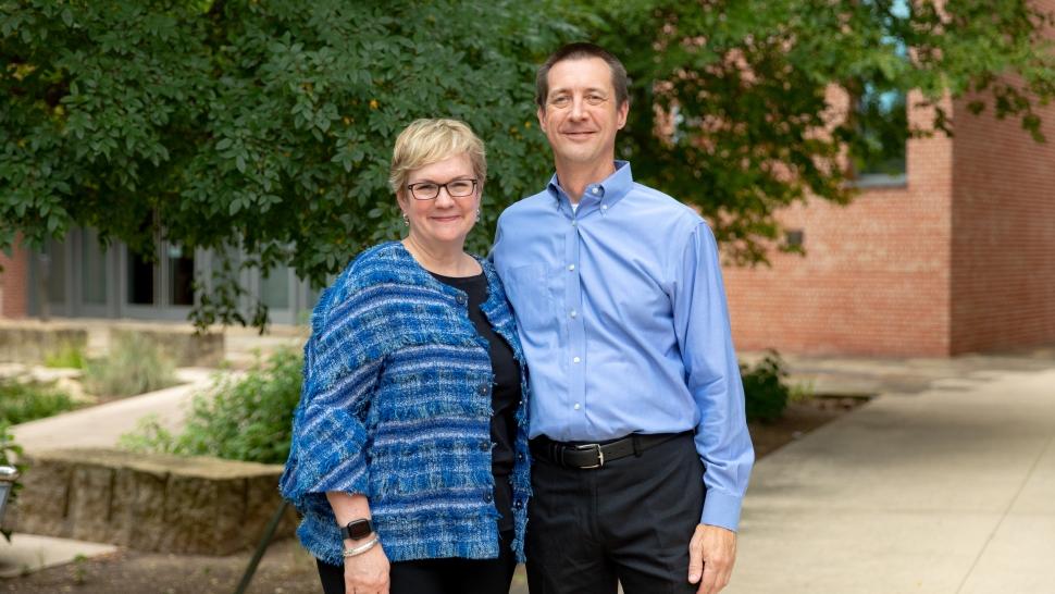 A portrait of Trey and Vanessa Beasley